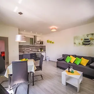 Carmen Volosko Apartment Opatija
